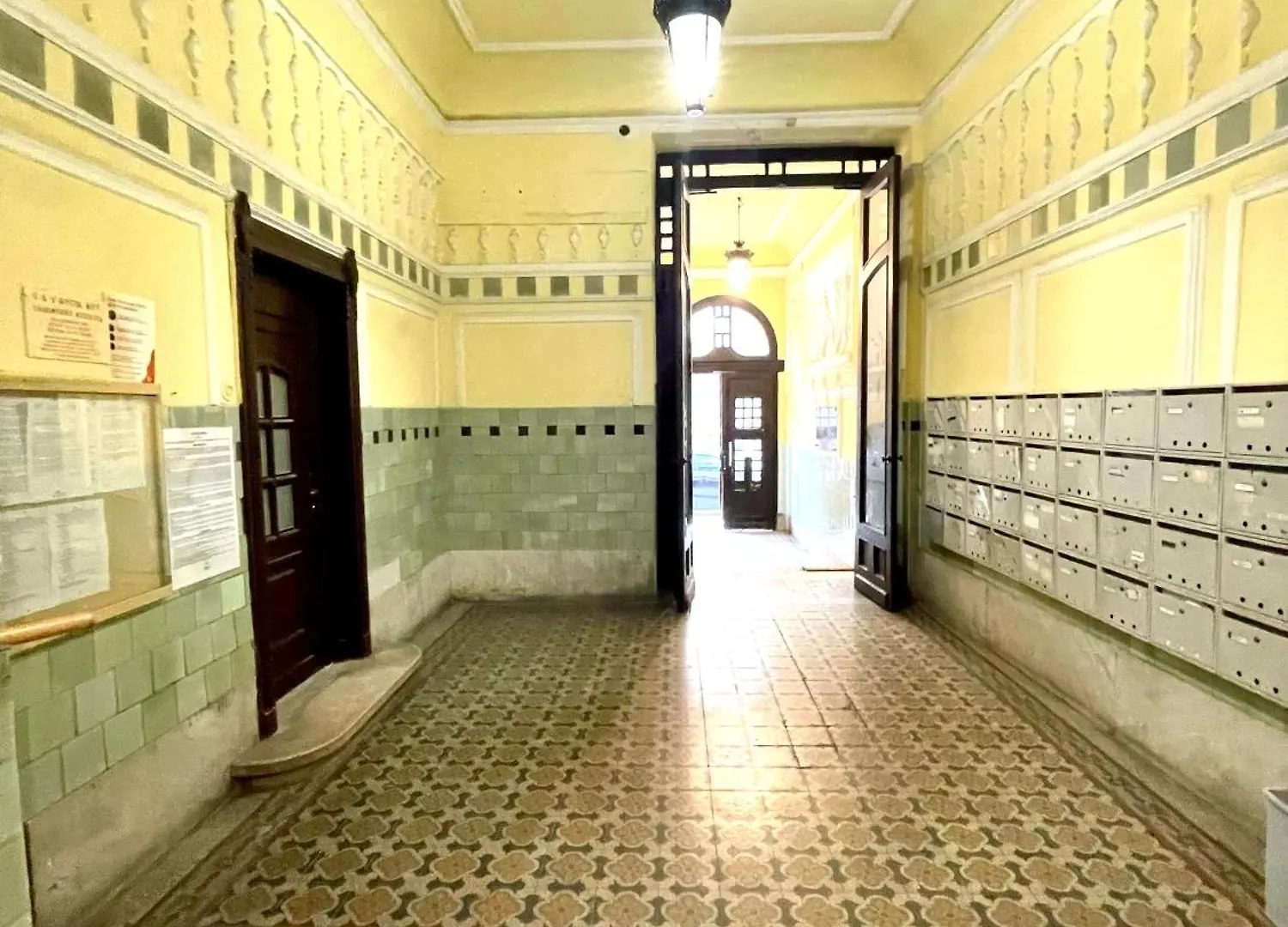 Teresian Apartment Near The Andrassy Street Free Air Conditioner Free Coffee Budapest
