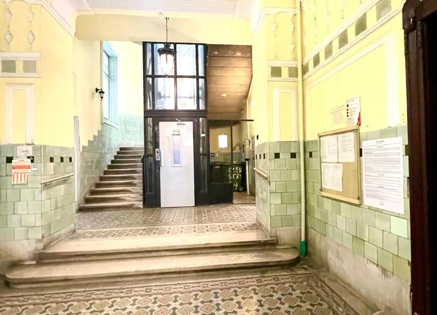 Teresian Apartment Near The Andrassy Street Free Air Conditioner Free Coffee Budapesta